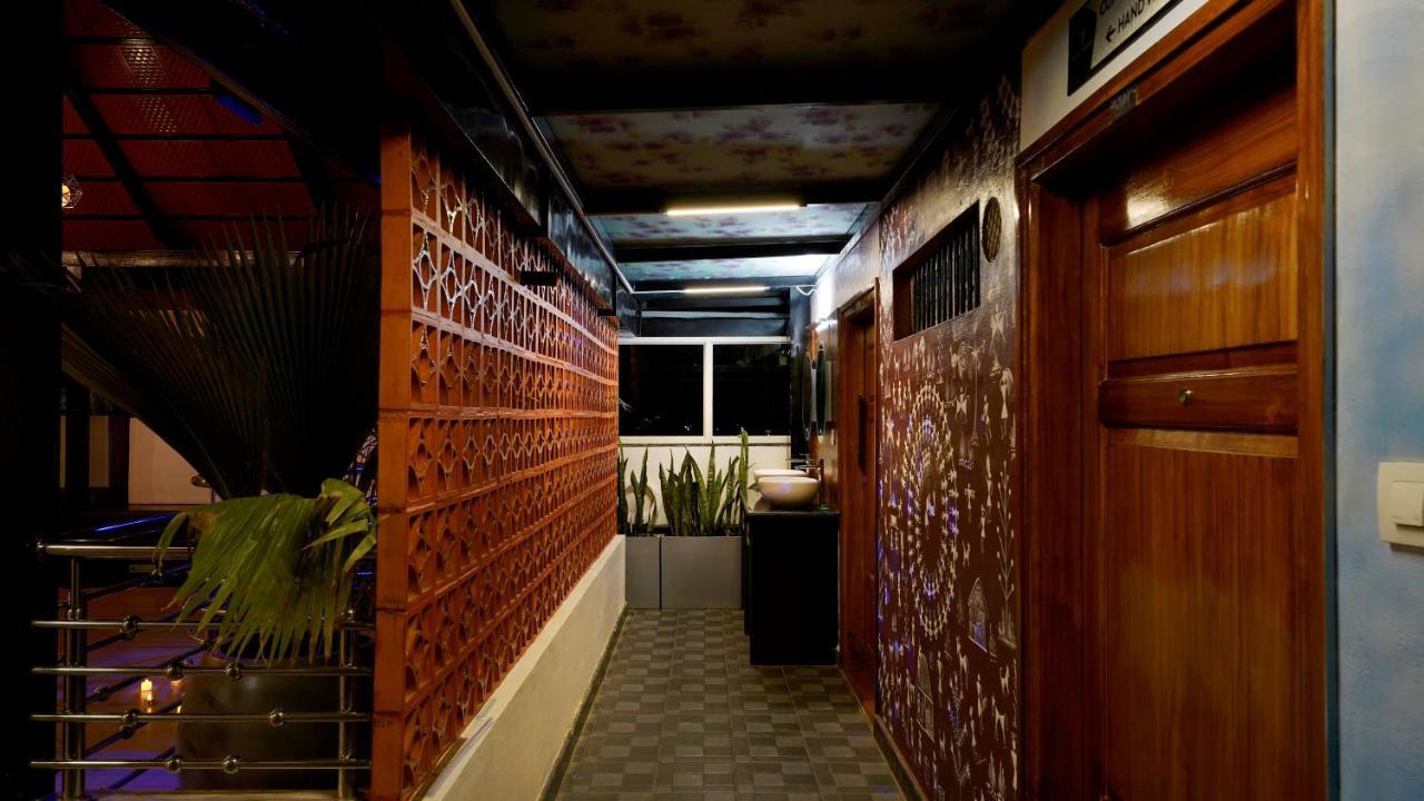 Royal Tusker Luxury Service Apartments Májszúr Kültér fotó