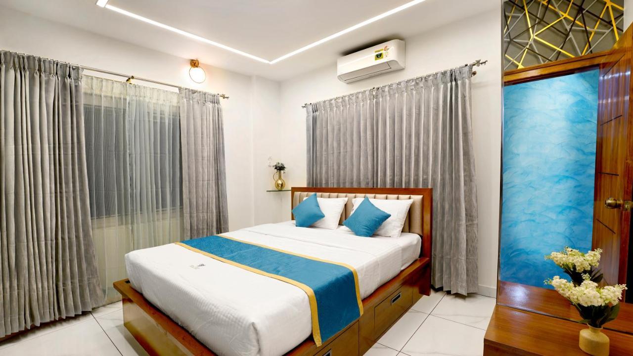 Royal Tusker Luxury Service Apartments Májszúr Kültér fotó