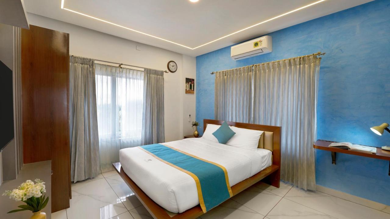 Royal Tusker Luxury Service Apartments Májszúr Kültér fotó